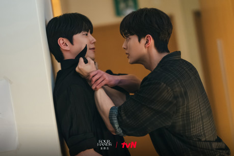 포핸즈 캐릭터 포스터 (사진)