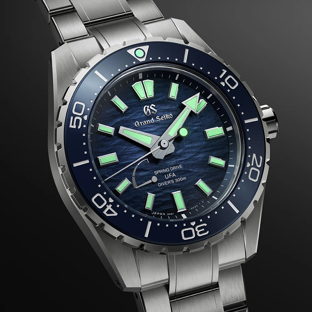 SLGB023 다이얼·밴드 가까이 / 출처: Grand Seiko